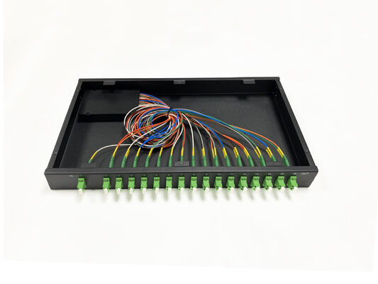 Bảng vá sợi quang LC 16 cổng ODF gắn tủ rack 19 inch với bảng vá trượt 65dB Return Loss